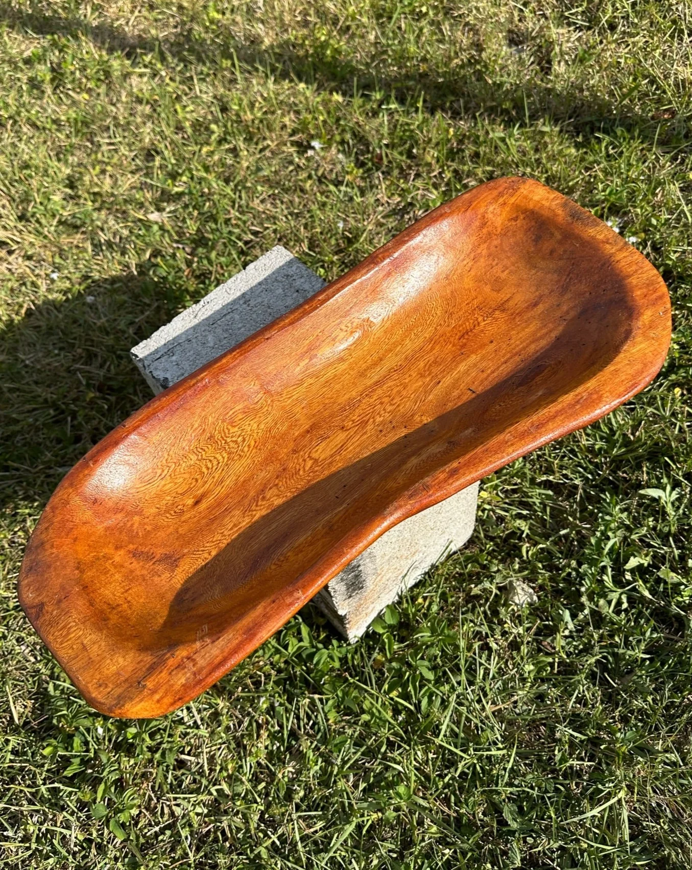 22" MAHOGANY Hand Carved Artisan Bowl - Image 3